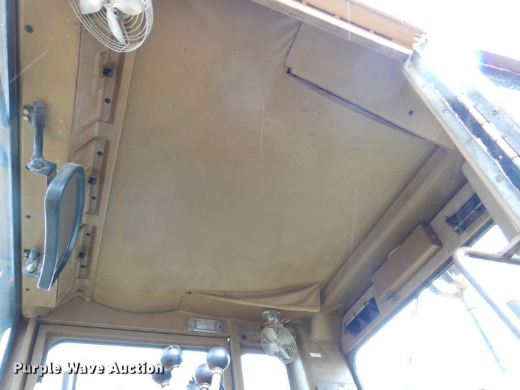 image for item DL6318 1984 Caterpillar 140G  motor grader