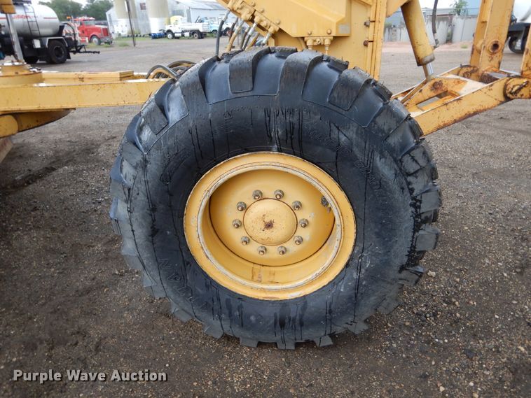 image for item DL6318 1984 Caterpillar 140G  motor grader