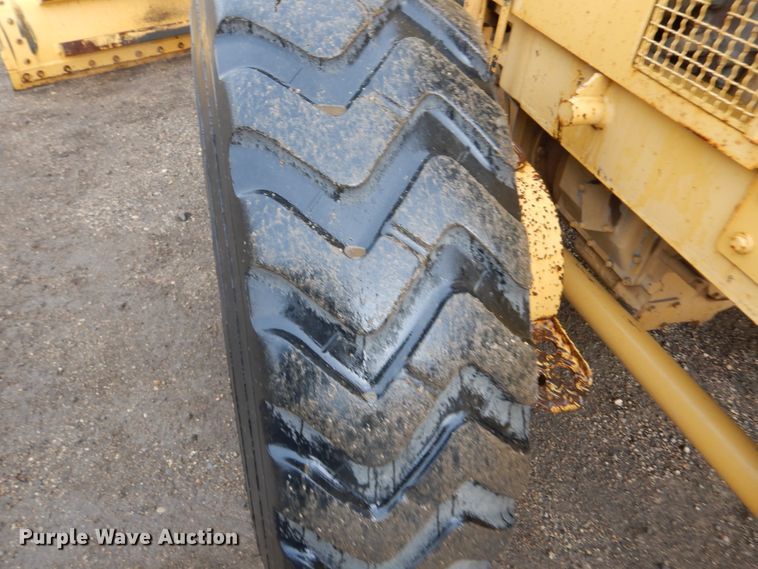 image for item DL6318 1984 Caterpillar 140G  motor grader