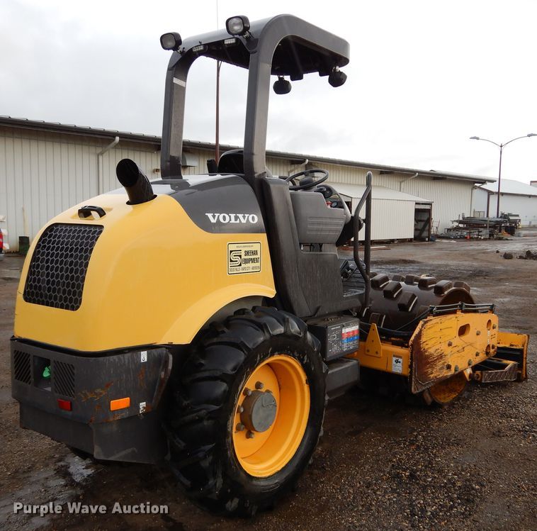 image for item DL6319 2010 Volvo SD45F  single drum vibratory roller