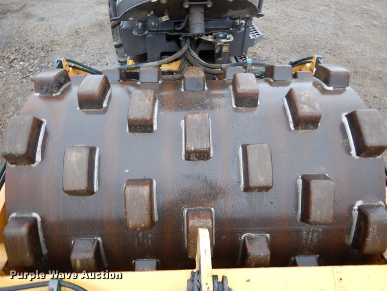 image for item DL6319 2010 Volvo SD45F  single drum vibratory roller