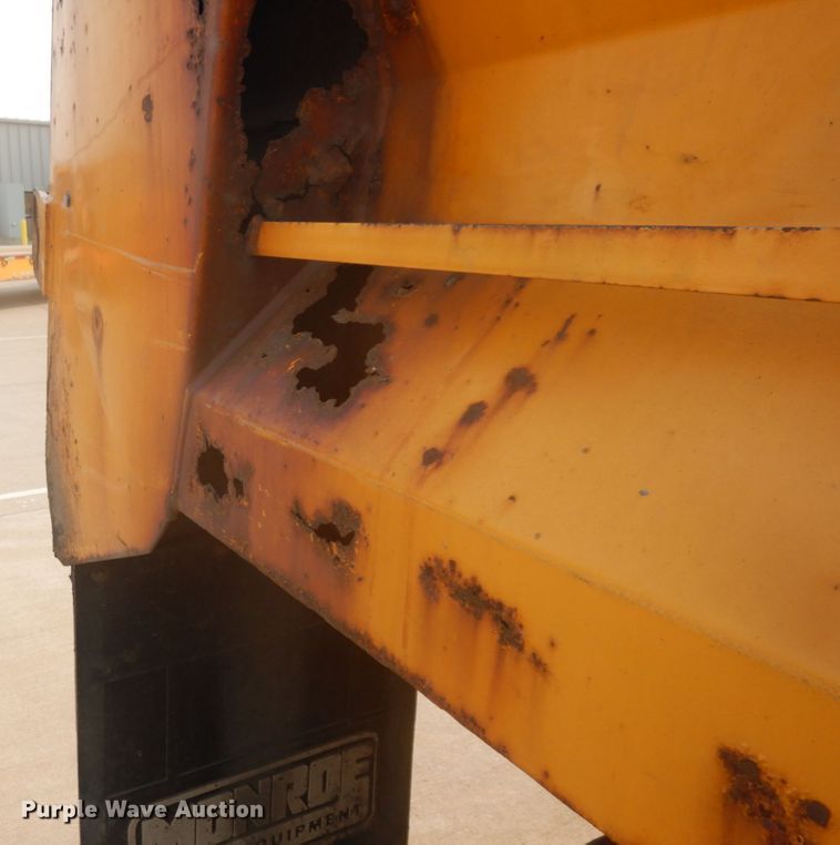 image for item JZ9849 2001 Sterling LT9500  dump truck