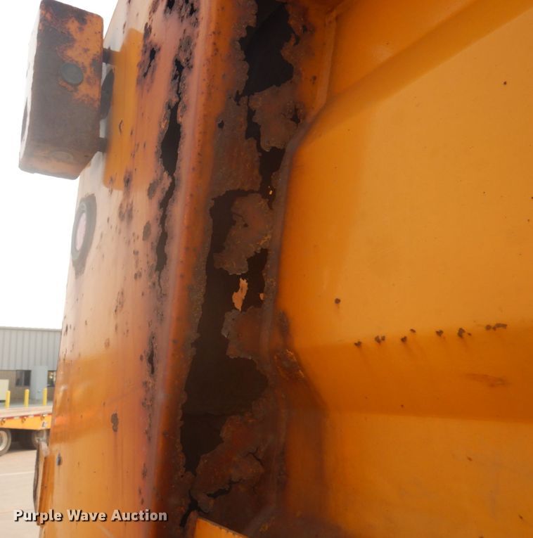 image for item JZ9849 2001 Sterling LT9500  dump truck