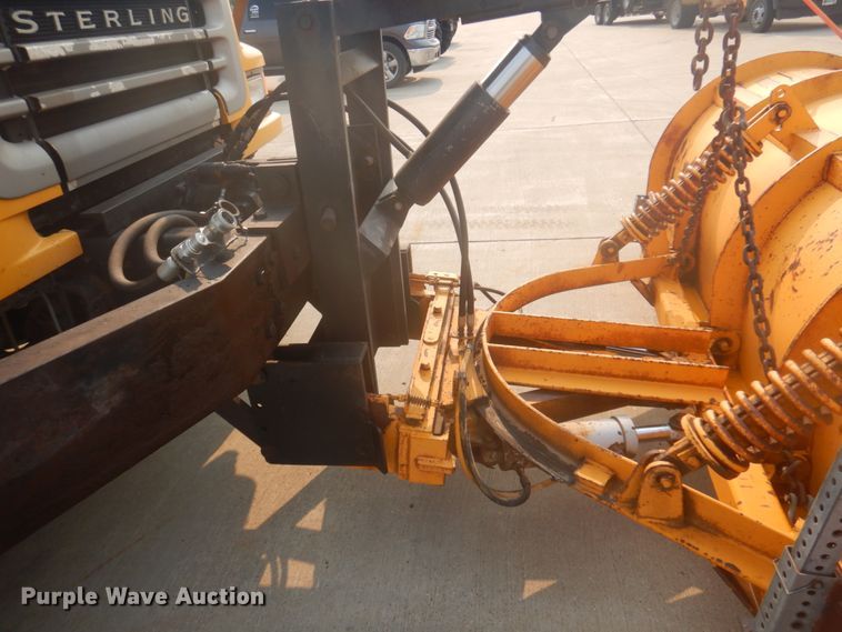 image for item JZ9849 2001 Sterling LT9500  dump truck