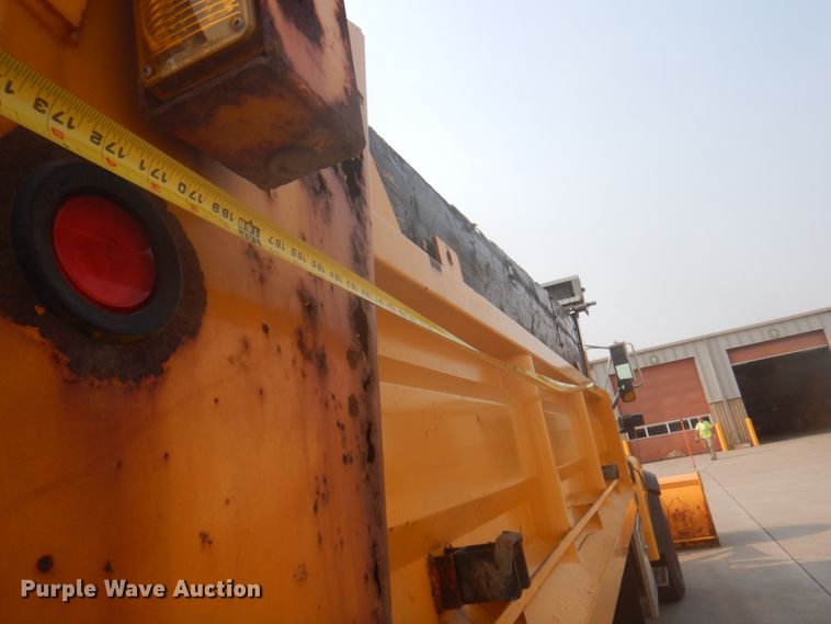 image for item JZ9849 2001 Sterling LT9500  dump truck