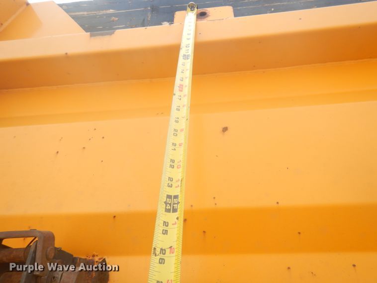 image for item JZ9849 2001 Sterling LT9500  dump truck