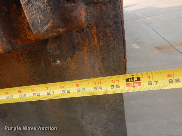 image for item JZ9849 2001 Sterling LT9500  dump truck