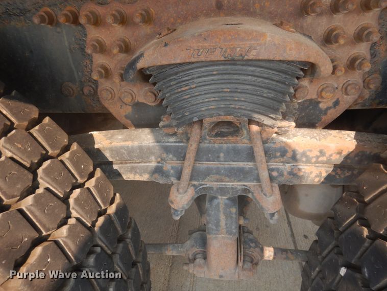 image for item JZ9849 2001 Sterling LT9500  dump truck