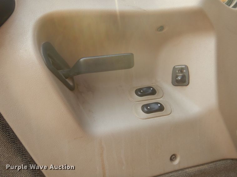 image for item JZ9849 2001 Sterling LT9500  dump truck