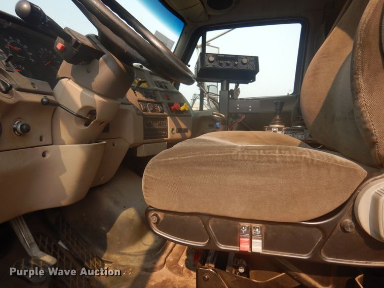 image for item JZ9849 2001 Sterling LT9500  dump truck