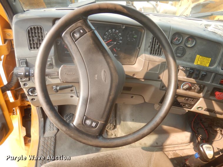 image for item JZ9849 2001 Sterling LT9500  dump truck