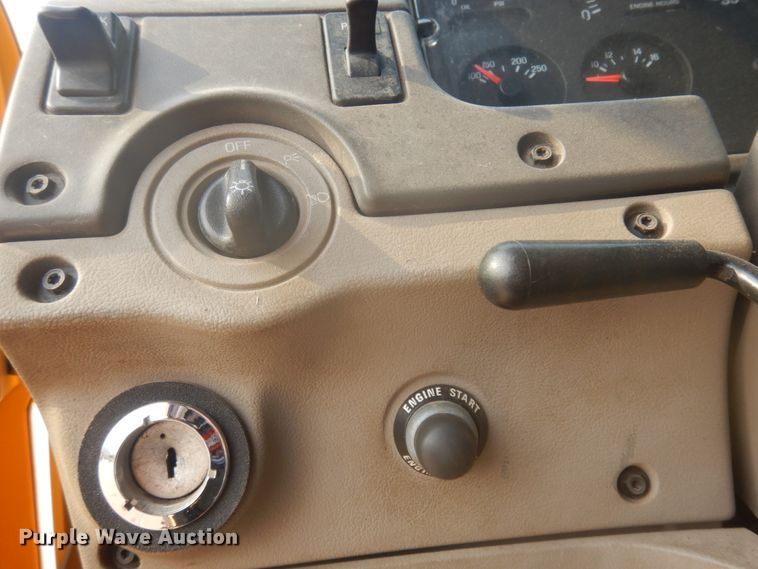 image for item JZ9849 2001 Sterling LT9500  dump truck