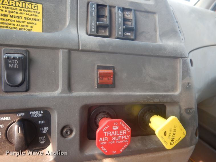 image for item JZ9849 2001 Sterling LT9500  dump truck