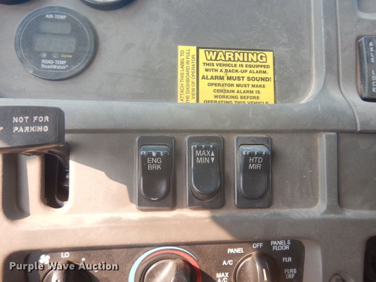 image for item JZ9849 2001 Sterling LT9500  dump truck