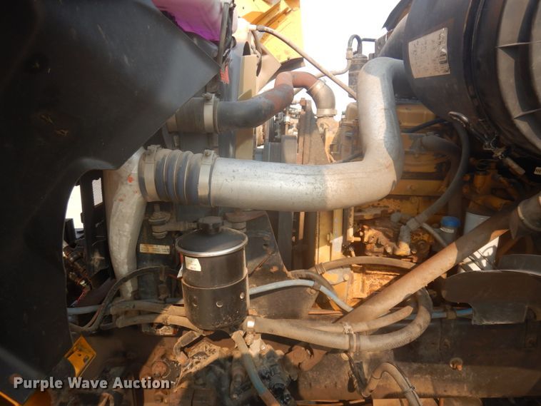 image for item JZ9849 2001 Sterling LT9500  dump truck