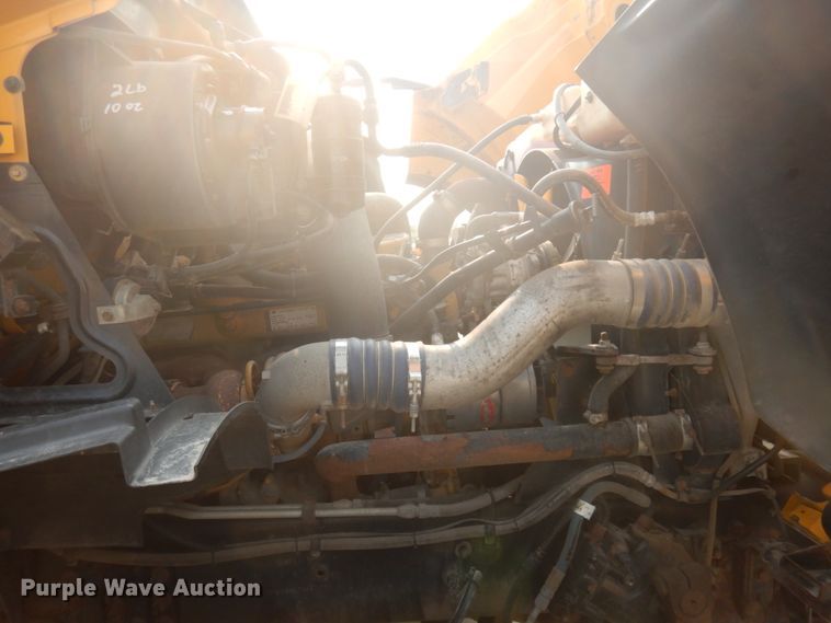 image for item JZ9849 2001 Sterling LT9500  dump truck