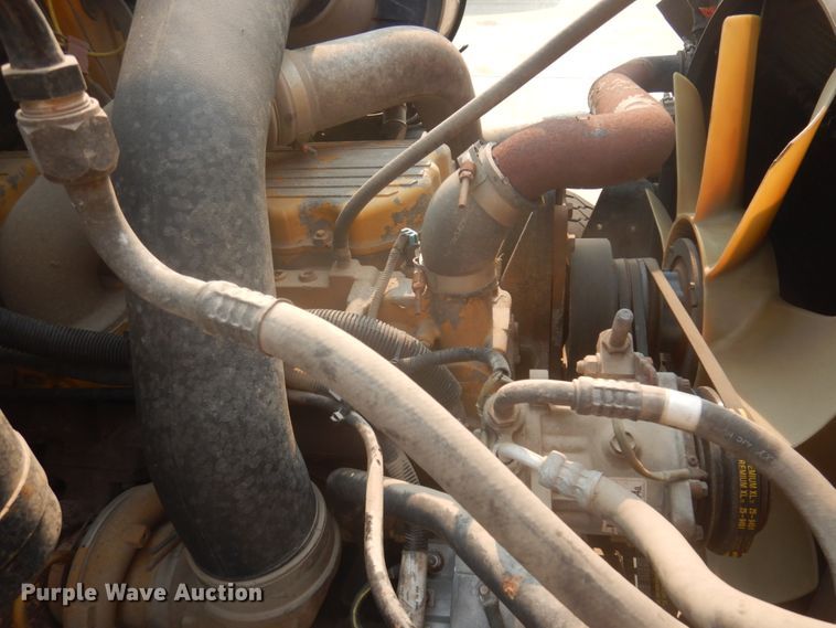 image for item JZ9849 2001 Sterling LT9500  dump truck