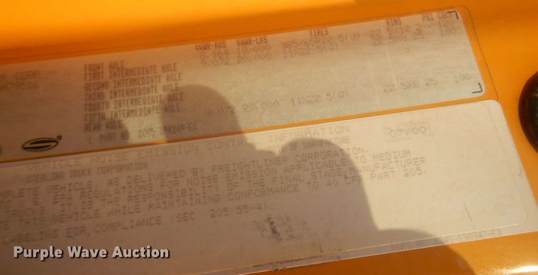 image for item JZ9849 2001 Sterling LT9500  dump truck