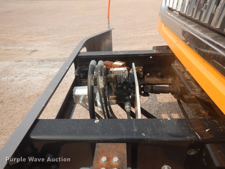 image for item JZ9851 2012 International WorkStar 7400  oil distributor truck