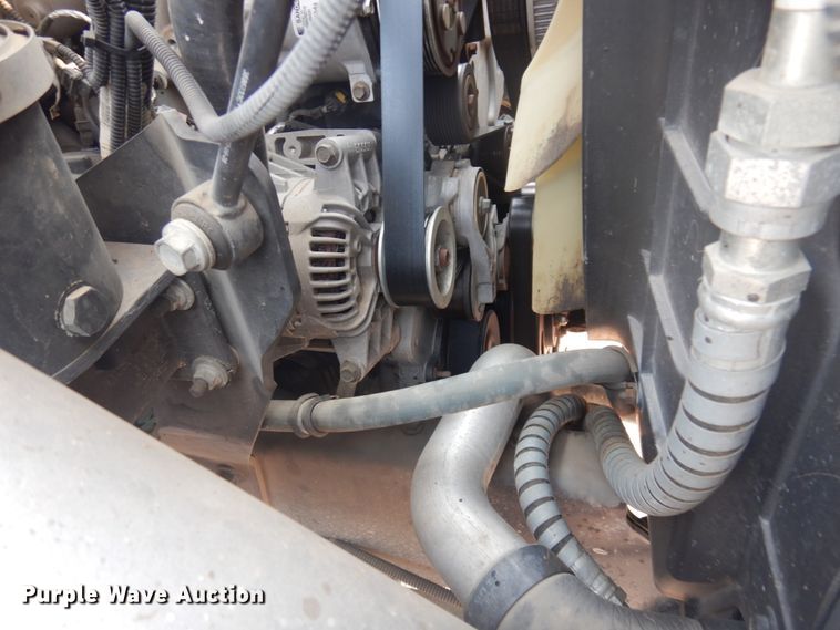 image for item JZ9851 2012 International WorkStar 7400  oil distributor truck