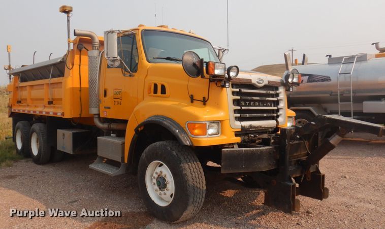 image for item JZ9853 2006 Sterling LT9500  dump truck