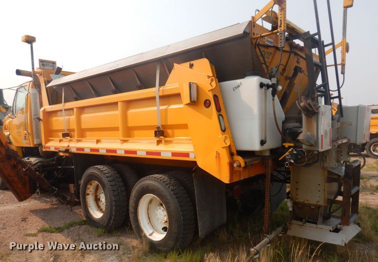 image for item JZ9853 2006 Sterling LT9500  dump truck