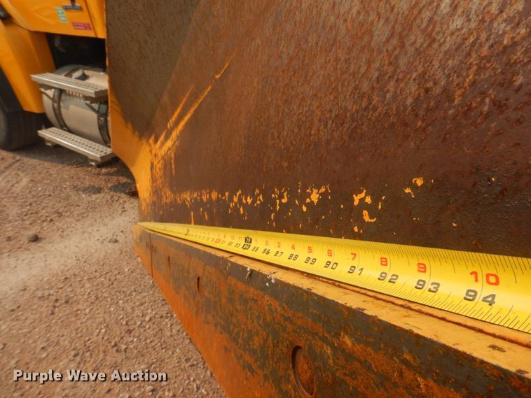 image for item JZ9853 2006 Sterling LT9500  dump truck