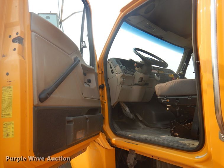 image for item JZ9853 2006 Sterling LT9500  dump truck