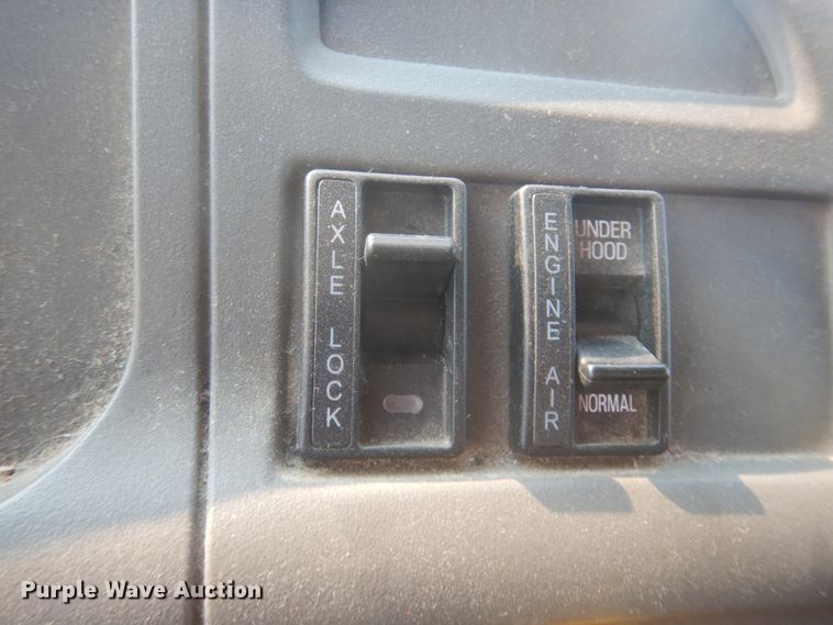 image for item JZ9853 2006 Sterling LT9500  dump truck