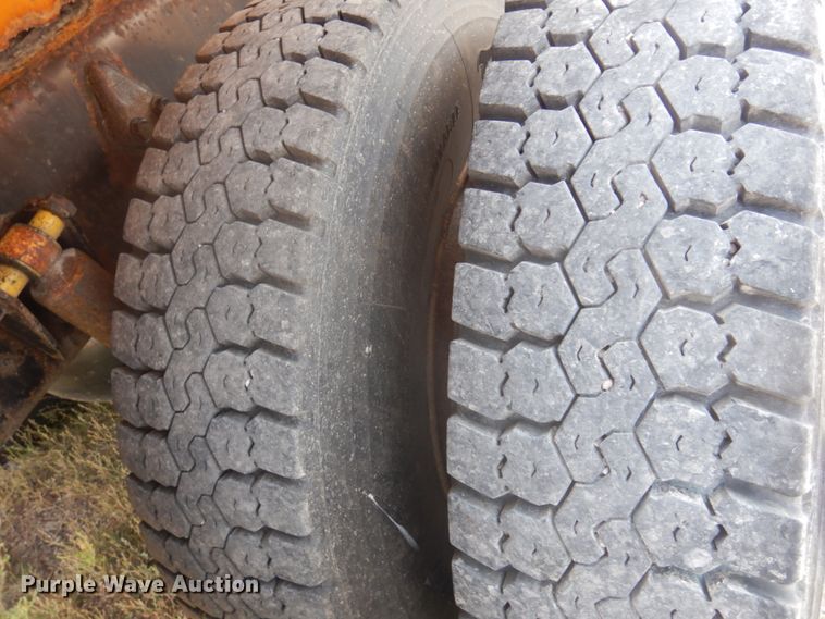 image for item JZ9853 2006 Sterling LT9500  dump truck