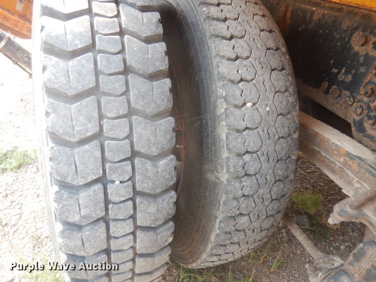 image for item JZ9853 2006 Sterling LT9500  dump truck