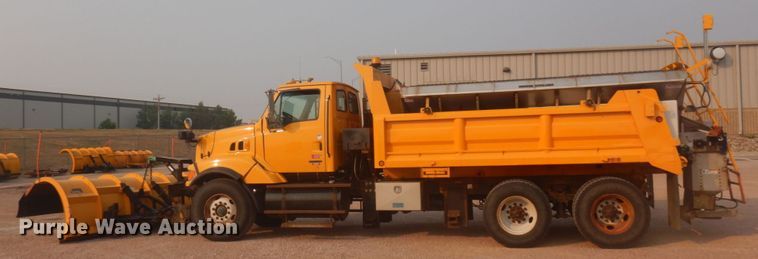 image for item JZ9855 2000 Sterling LT9500  dump truck