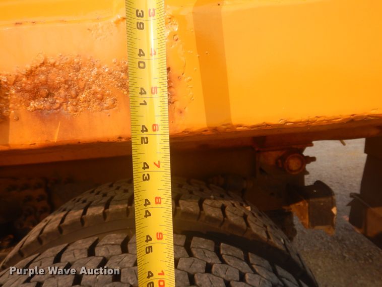 image for item JZ9855 2000 Sterling LT9500  dump truck