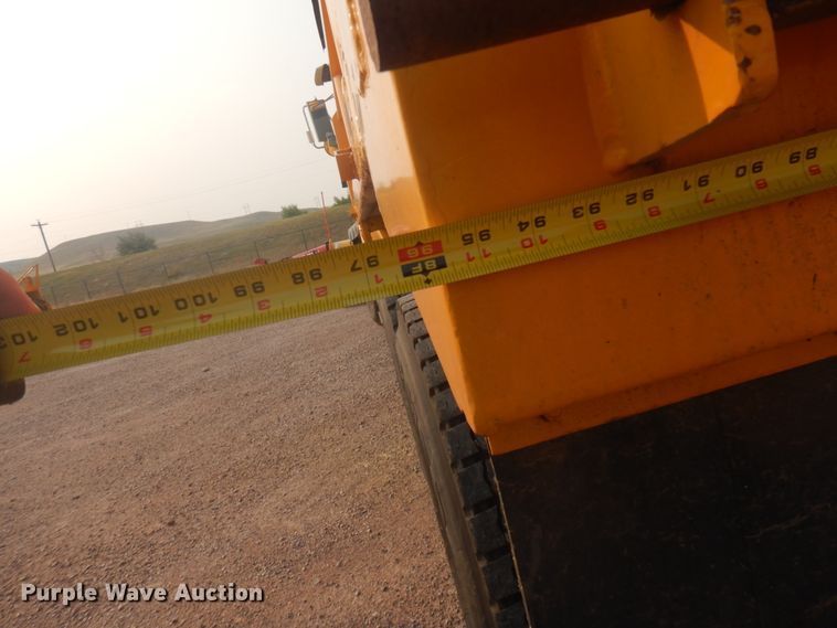 image for item JZ9855 2000 Sterling LT9500  dump truck