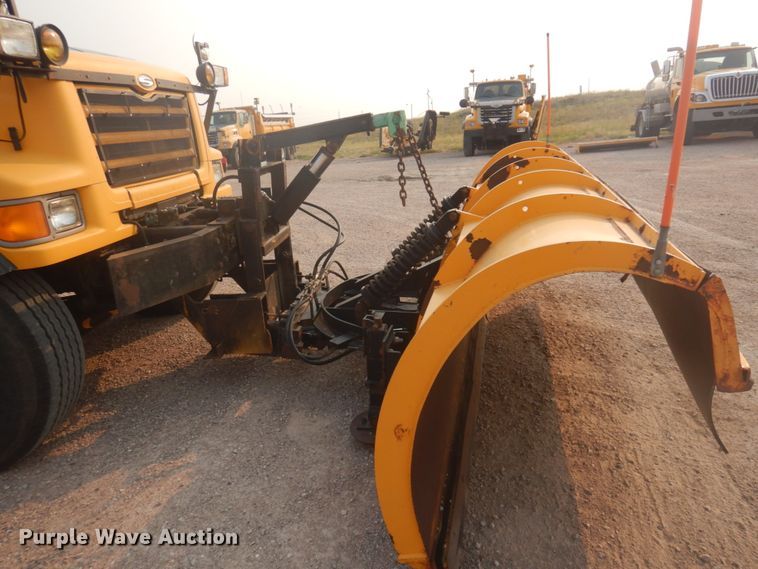 image for item JZ9855 2000 Sterling LT9500  dump truck