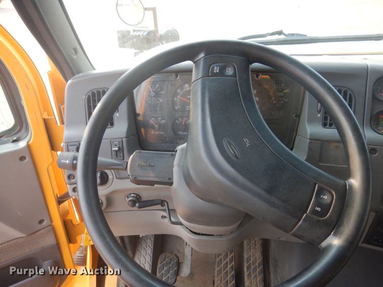 image for item JZ9855 2000 Sterling LT9500  dump truck