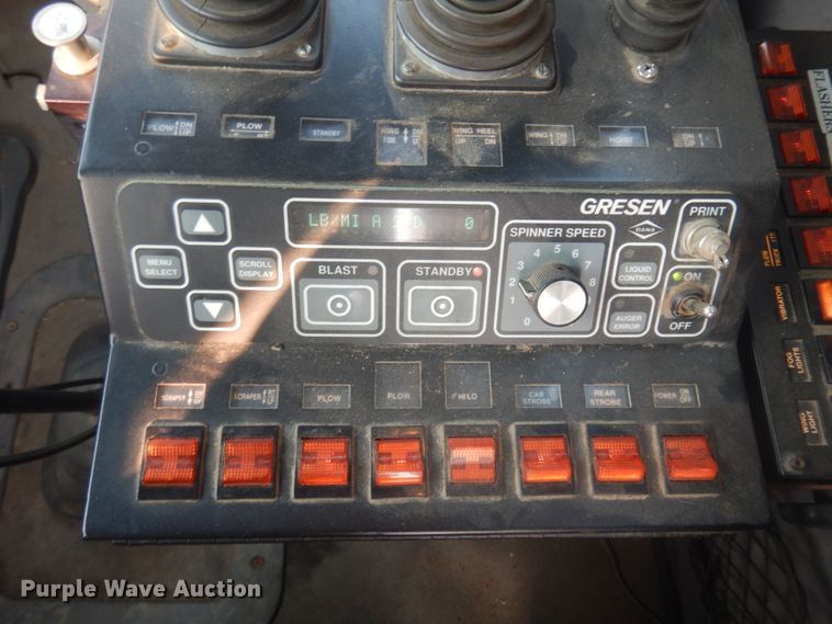 image for item JZ9855 2000 Sterling LT9500  dump truck