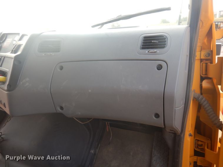 image for item JZ9855 2000 Sterling LT9500  dump truck