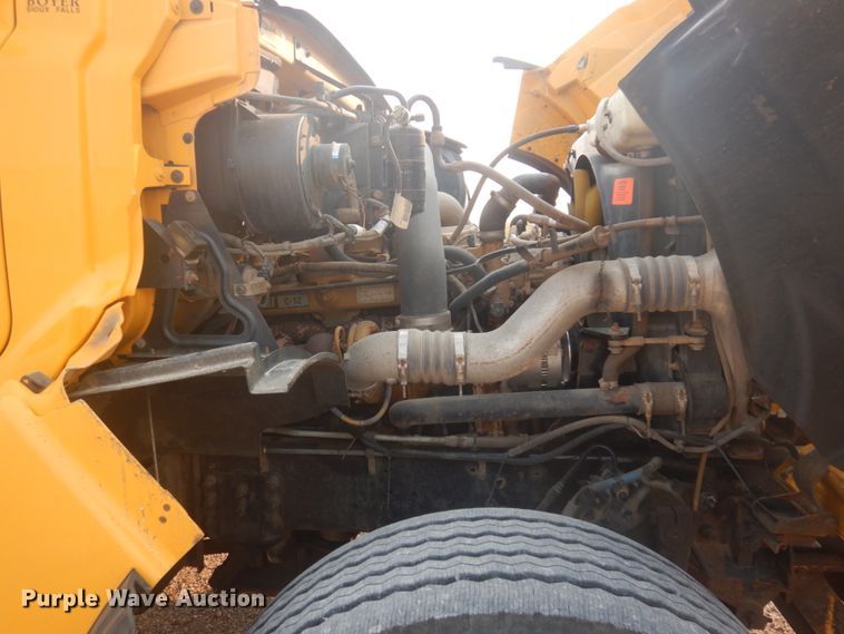 image for item JZ9855 2000 Sterling LT9500  dump truck