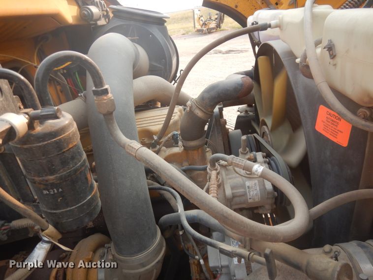 image for item JZ9855 2000 Sterling LT9500  dump truck