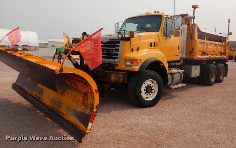 image for item JZ9856 2005 Sterling LT9500  dump truck