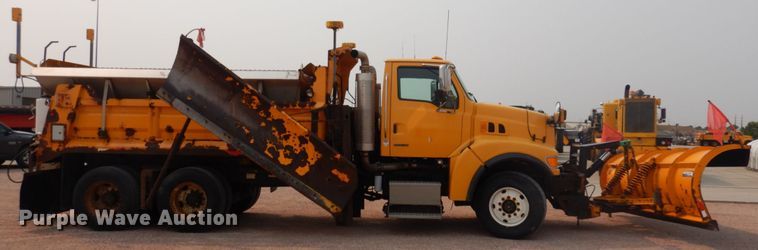 image for item JZ9856 2005 Sterling LT9500  dump truck