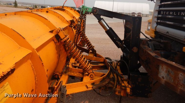 image for item JZ9856 2005 Sterling LT9500  dump truck