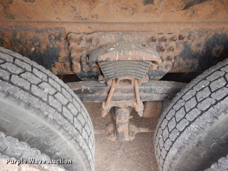 image for item JZ9856 2005 Sterling LT9500  dump truck