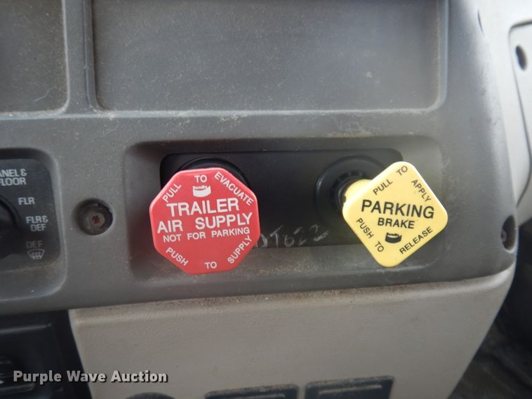 image for item JZ9856 2005 Sterling LT9500  dump truck