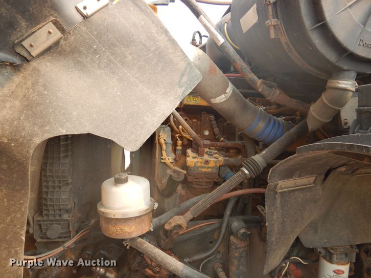 image for item JZ9856 2005 Sterling LT9500  dump truck