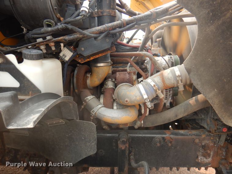 image for item JZ9856 2005 Sterling LT9500  dump truck