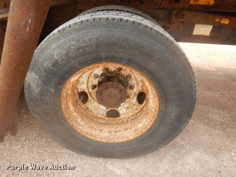 image for item JZ9856 2005 Sterling LT9500  dump truck