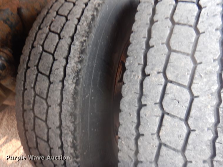 image for item JZ9856 2005 Sterling LT9500  dump truck