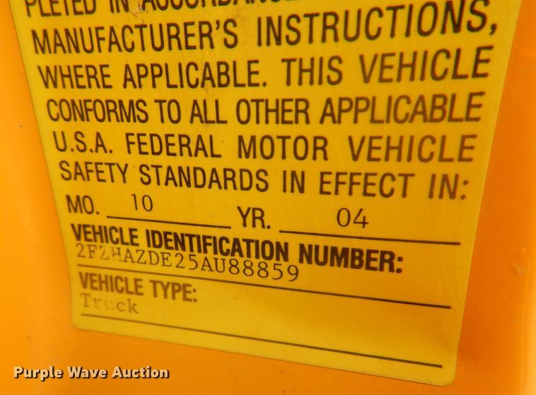 image for item JZ9856 2005 Sterling LT9500  dump truck